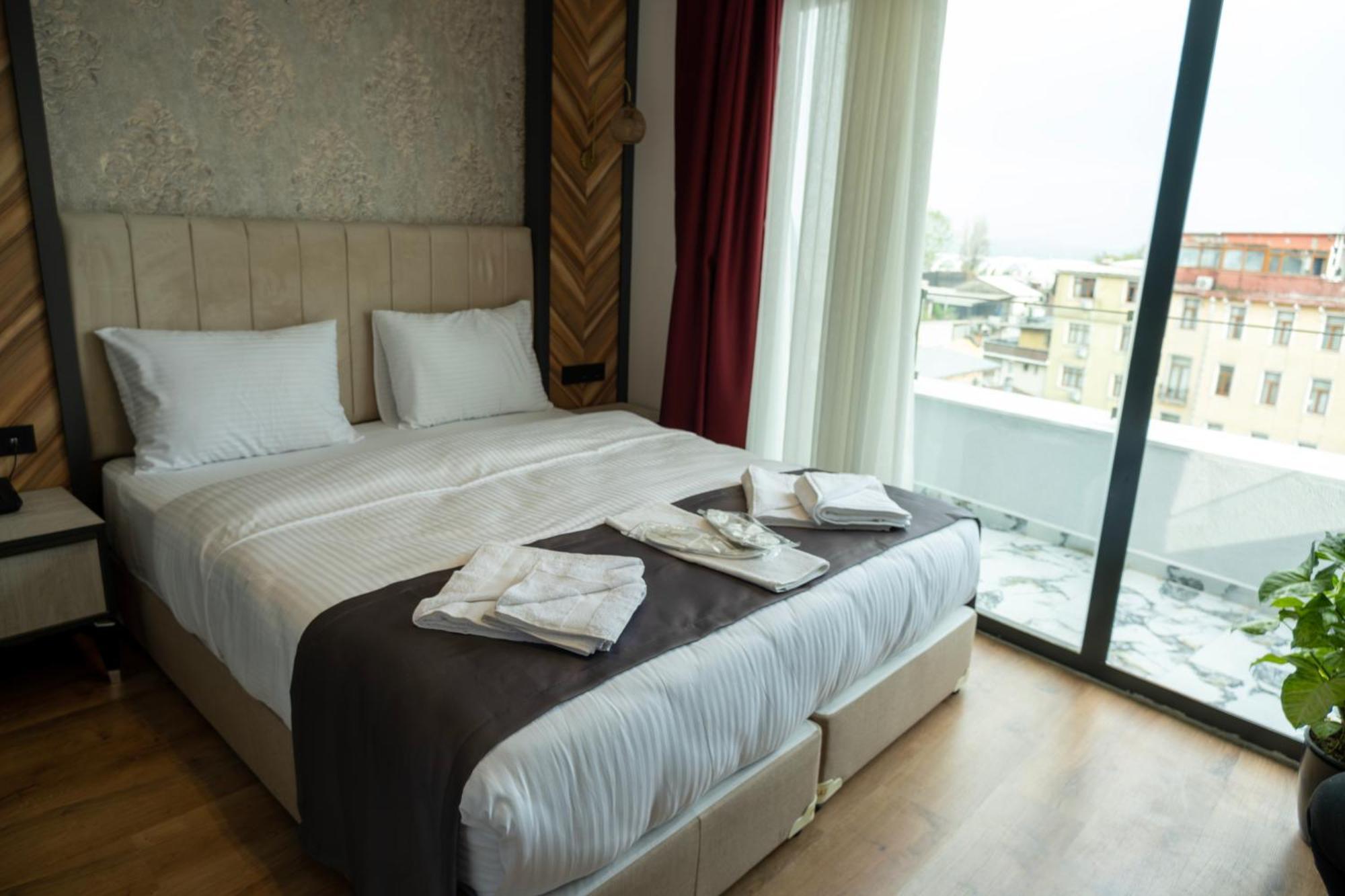 Hotel Linda Port *